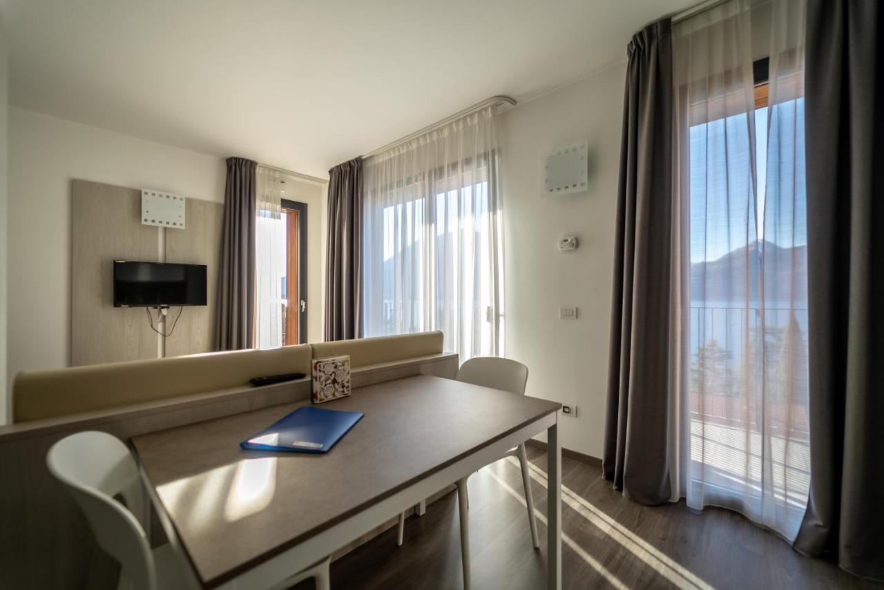 Apartamento Residenza Luigina Varenna Exterior foto