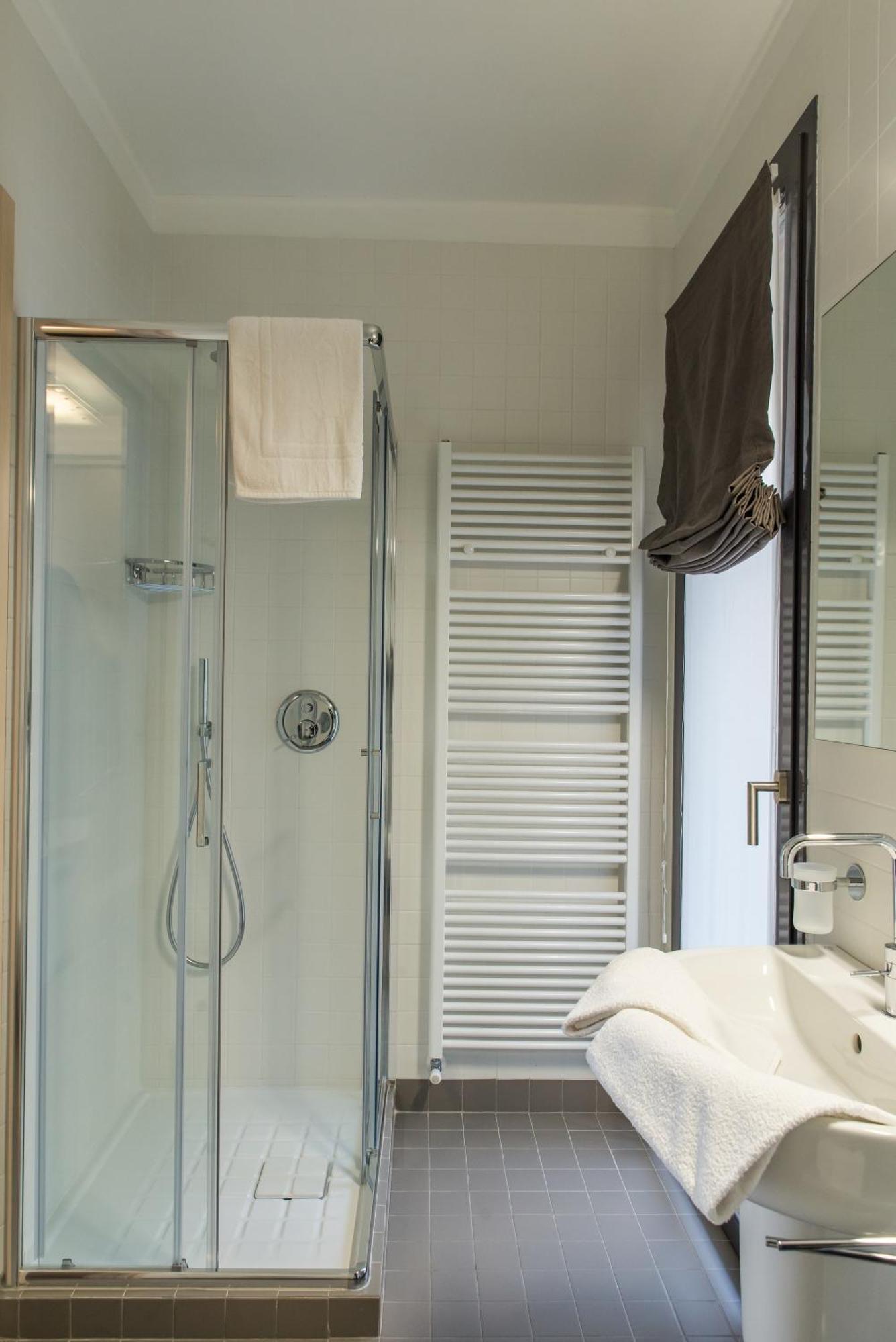 Apartamento Residenza Luigina Varenna Habitación foto