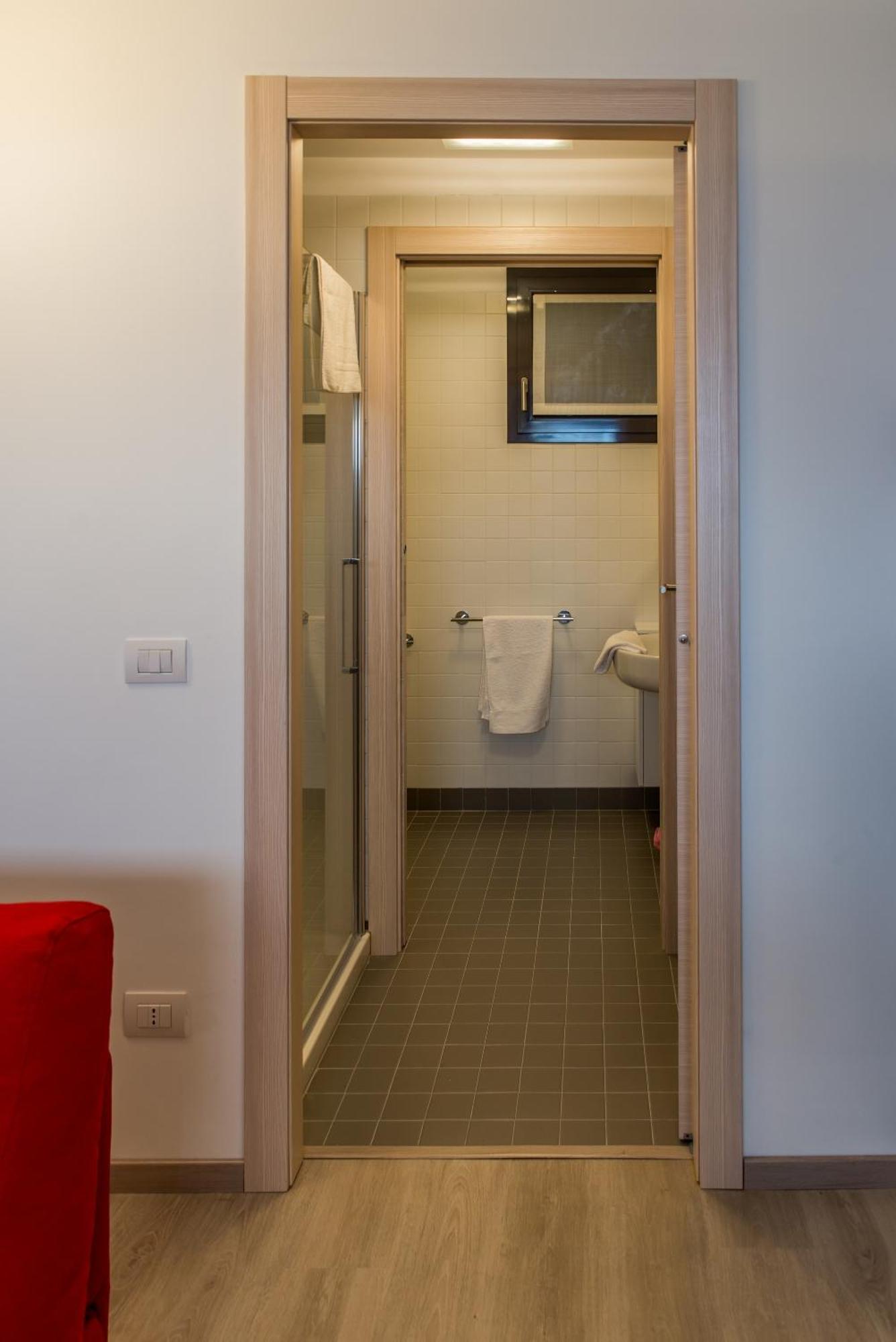 Apartamento Residenza Luigina Varenna Habitación foto