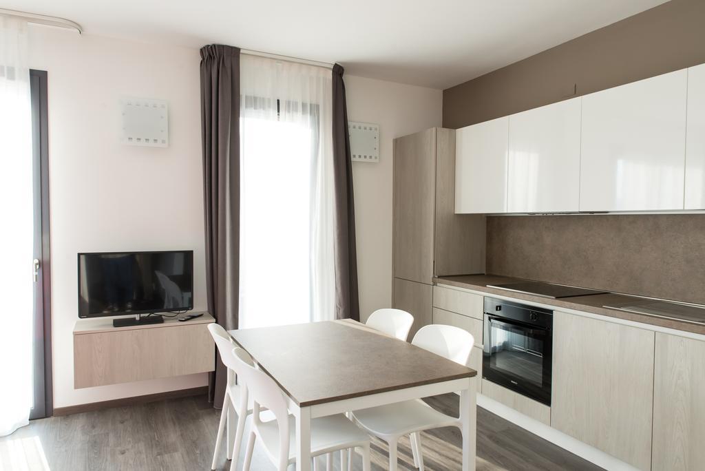 Apartamento Residenza Luigina Varenna Habitación foto