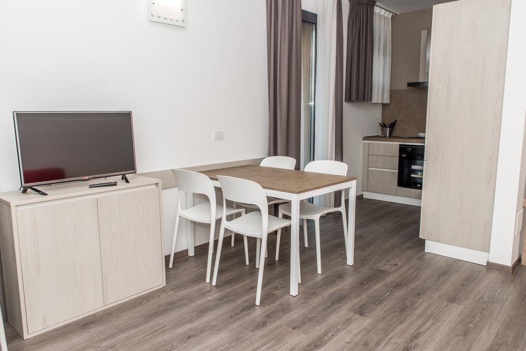 Apartamento Residenza Luigina Varenna Habitación foto